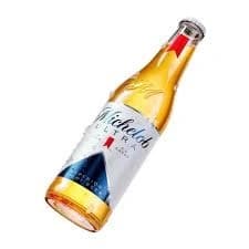 Cerveja Long Neck Michelob Ultra.